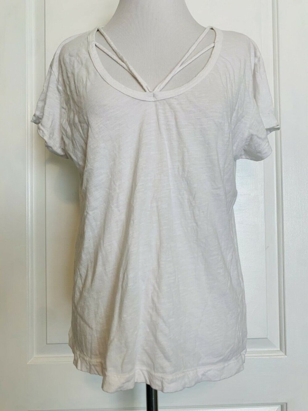 LNA Designer White V-Neck Burn Out Tee Short Sleeve T-Shirt Criss Cross Casual M